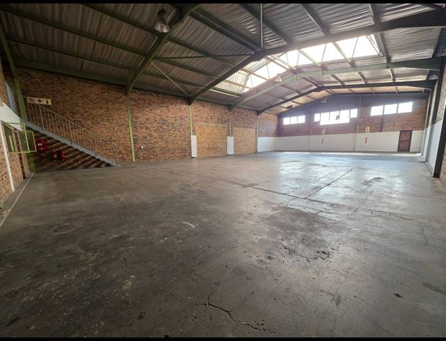 489M² WAREHOUSE TO LET IN CITY DEEP